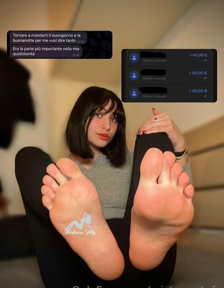 Naakte gelekte OnlyFans-foto van Mistressstefy