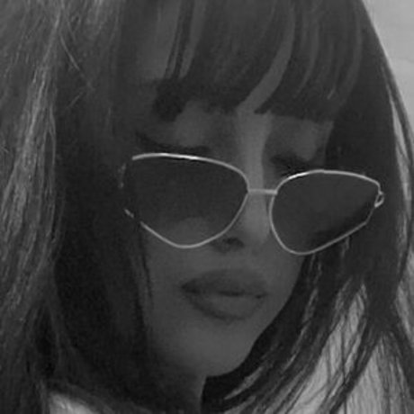 Naakte gelekte OnlyFans-foto van Mimita