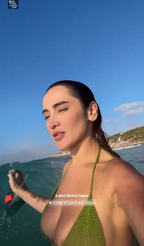 Naakte gelekte OnlyFans-foto van Gabi Melim