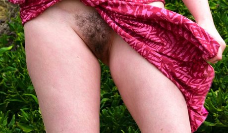 Naakte gelekte OnlyFans-foto van Joli Coquine
