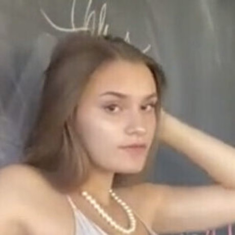 Naakte gelekte OnlyFans-foto van Taylor Brianne