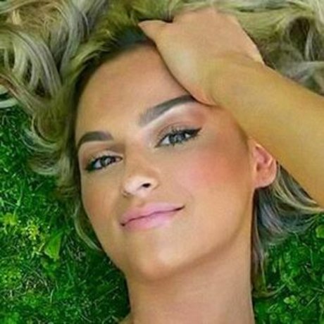 Naakte gelekte OnlyFans-foto van Jamie Leigh