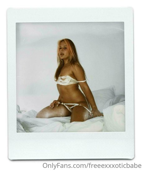 Naakte gelekte OnlyFans-foto van Lovelyrachel2000
