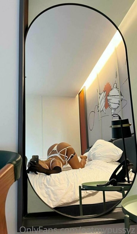 Naakte gelekte OnlyFans-foto van Lovelyrachel2000