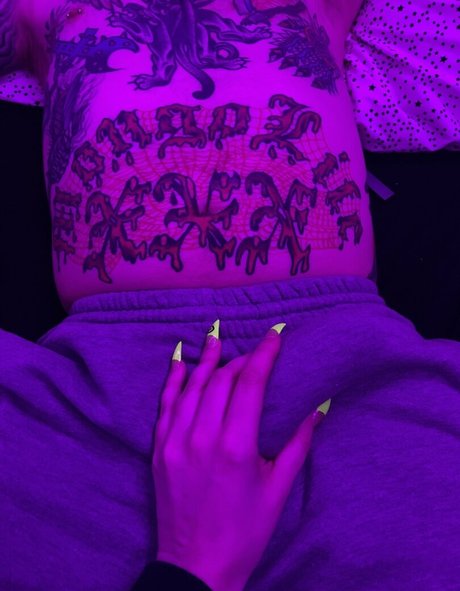 Naakte gelekte OnlyFans-foto van Swampxslut