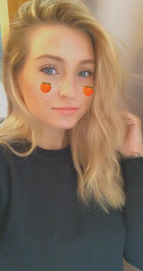 Naakte gelekte OnlyFans-foto van Sunny Bunnnie
