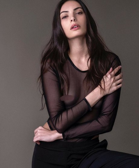 Naakte gelekte OnlyFans-foto van May Tager
