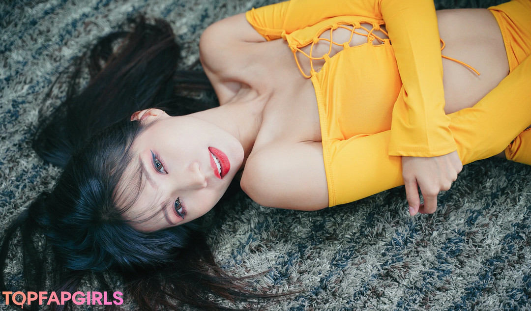 Naakte gelekte OnlyFans-foto van Anita Feifei #1731