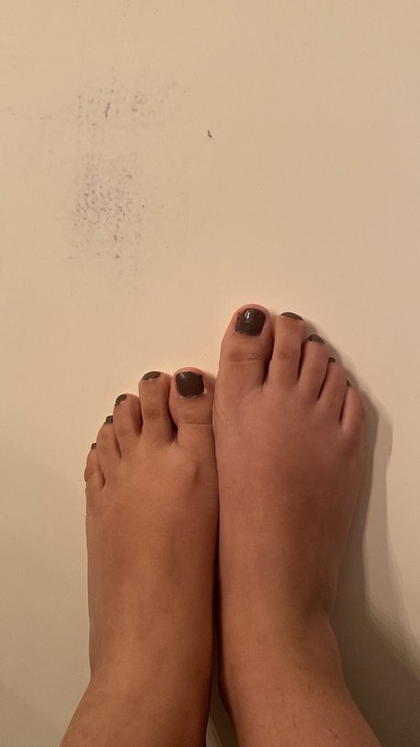 Naakte gelekte OnlyFans-foto van Baddie Toes