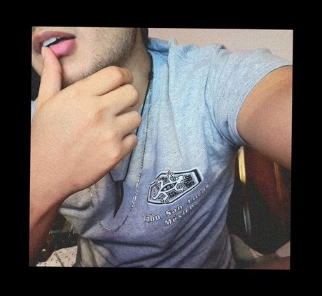 Naakte gelekte OnlyFans-foto van Badboynails
