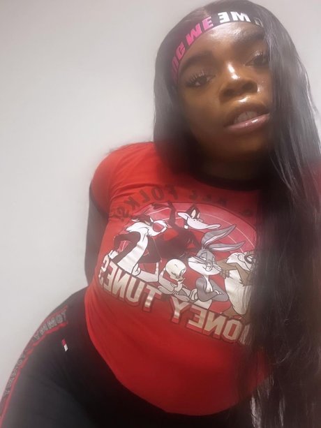 Naakte gelekte OnlyFans-foto van Goddess Black  Madonna 