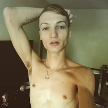 Naakte gelekte OnlyFans-foto van Cutieboi4life