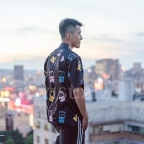 Naakte gelekte OnlyFans-foto van Rrvisualz