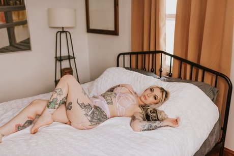 Naakte gelekte OnlyFans-foto van Quin Clover 