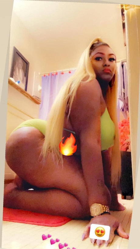 Naakte gelekte OnlyFans-foto van Barbiedreams