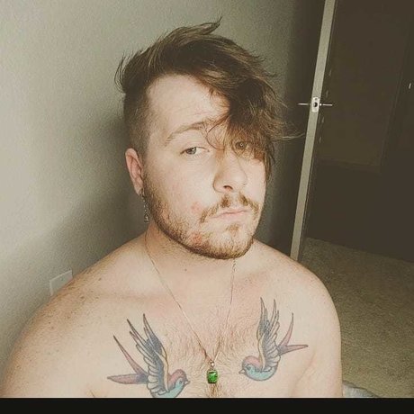 Naakte gelekte OnlyFans-foto van Dad