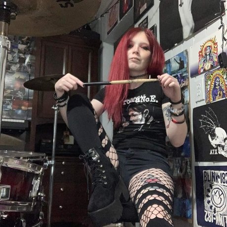 Naakte gelekte OnlyFans-foto van Raven Rose