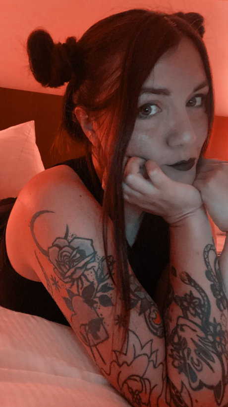 Naakte gelekte OnlyFans-foto van Roma Luchadora Chilena