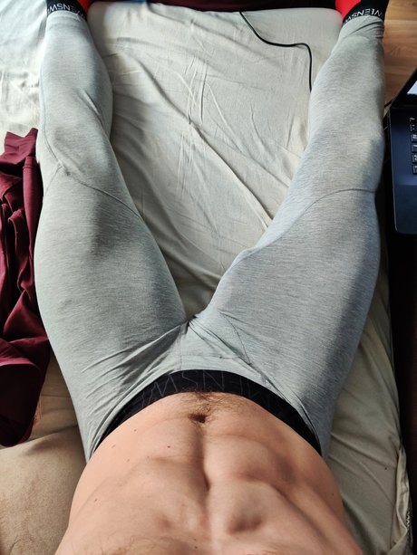 Naakte gelekte OnlyFans-foto van Ridick7