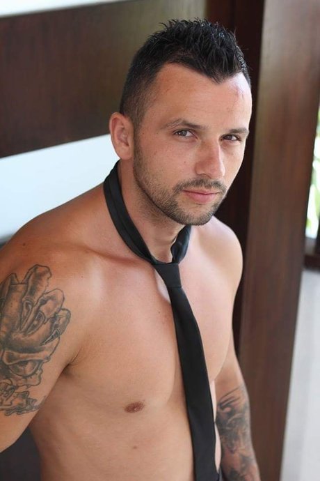 Naakte gelekte OnlyFans-foto van Dany Vallarta