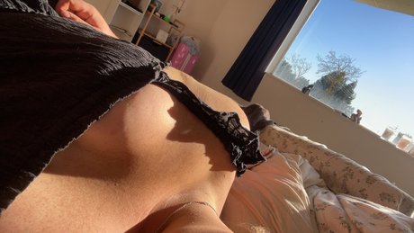 Naakte gelekte OnlyFans-foto van Ruby