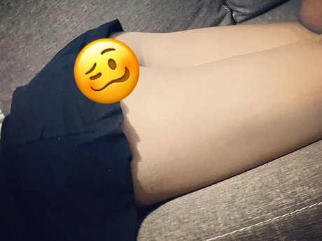 Naakte gelekte OnlyFans-foto van Mali