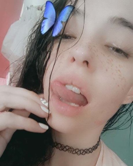 Naakte gelekte OnlyFans-foto van Roxie