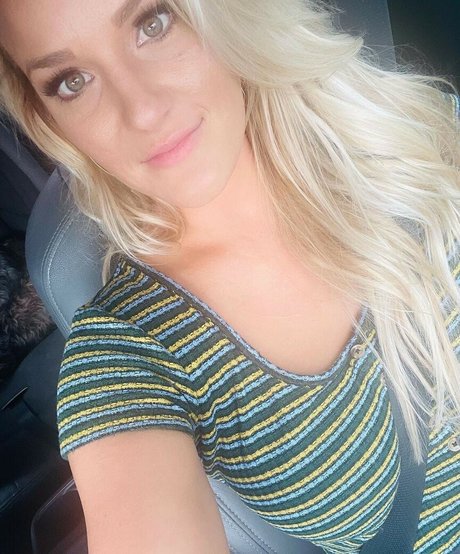 Naakte gelekte OnlyFans-foto van Heirods