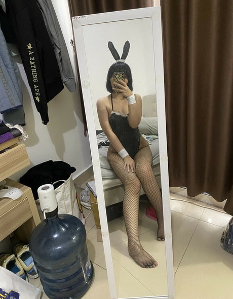 Naakte gelekte OnlyFans-foto van Azulachan