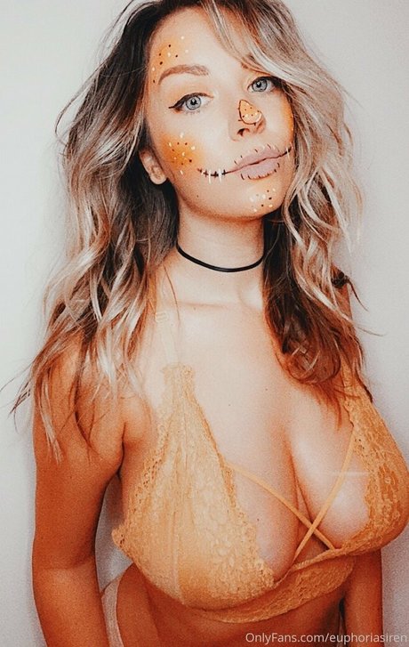Naakte gelekte OnlyFans-foto van Euphoriasiren