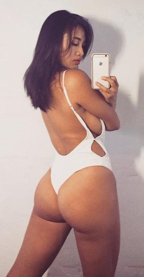 Naakte gelekte OnlyFans-foto van Jessica Baby Fat