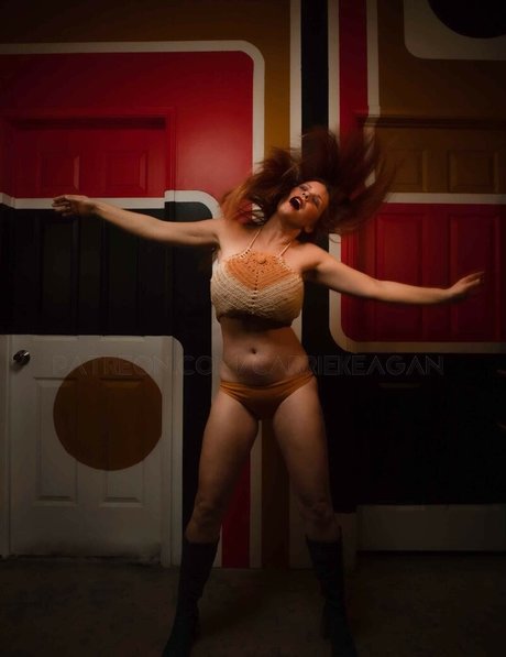 Naakte gelekte OnlyFans-foto van Carrie Keagan