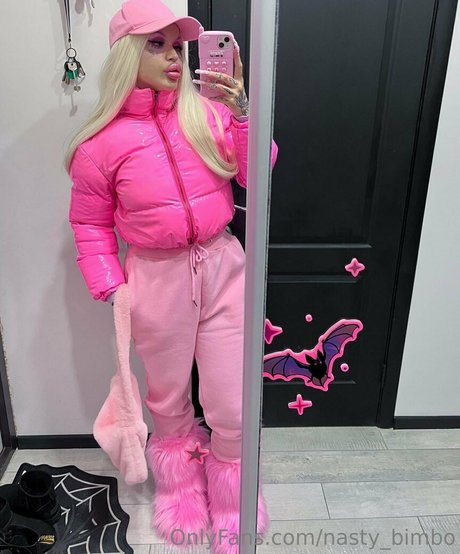 Nasty_bimbo