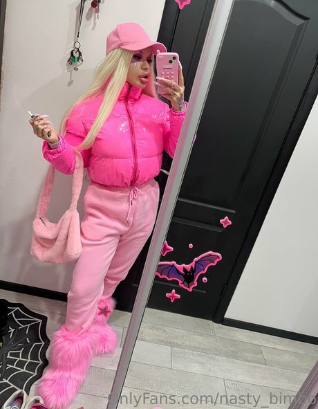 Nasty_bimbo