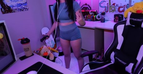 Naakte gelekte OnlyFans-foto van Thatgirlgatto