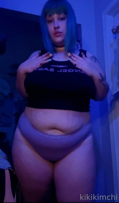 Naakte gelekte OnlyFans-foto van Kikyokimchi
