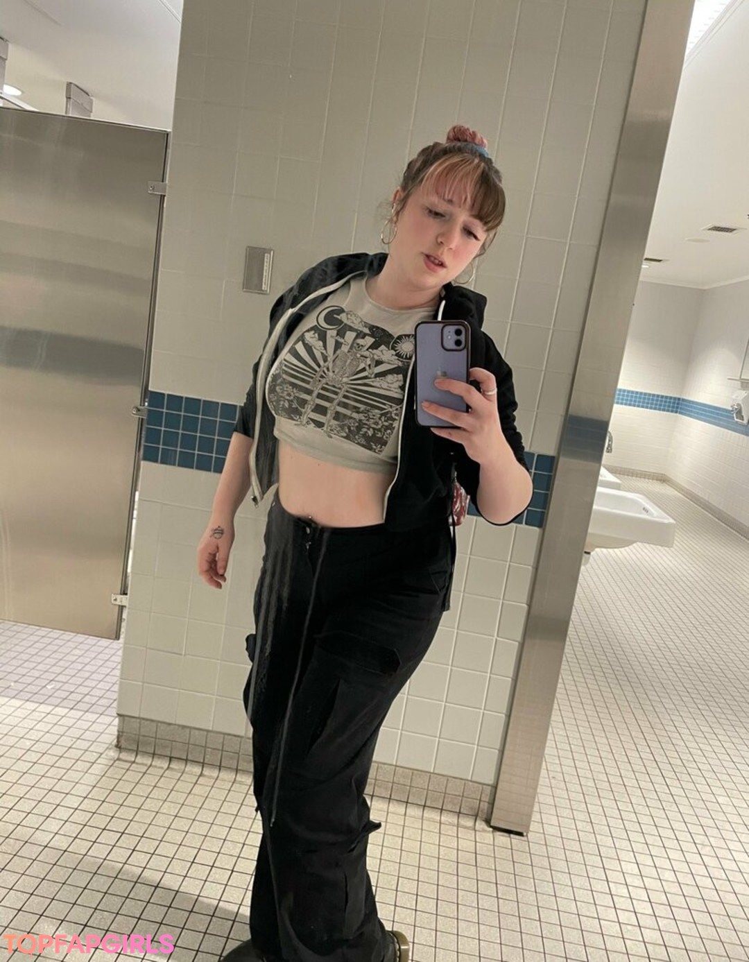 Naakte gelekte OnlyFans-foto van Lilpinkalien #1427