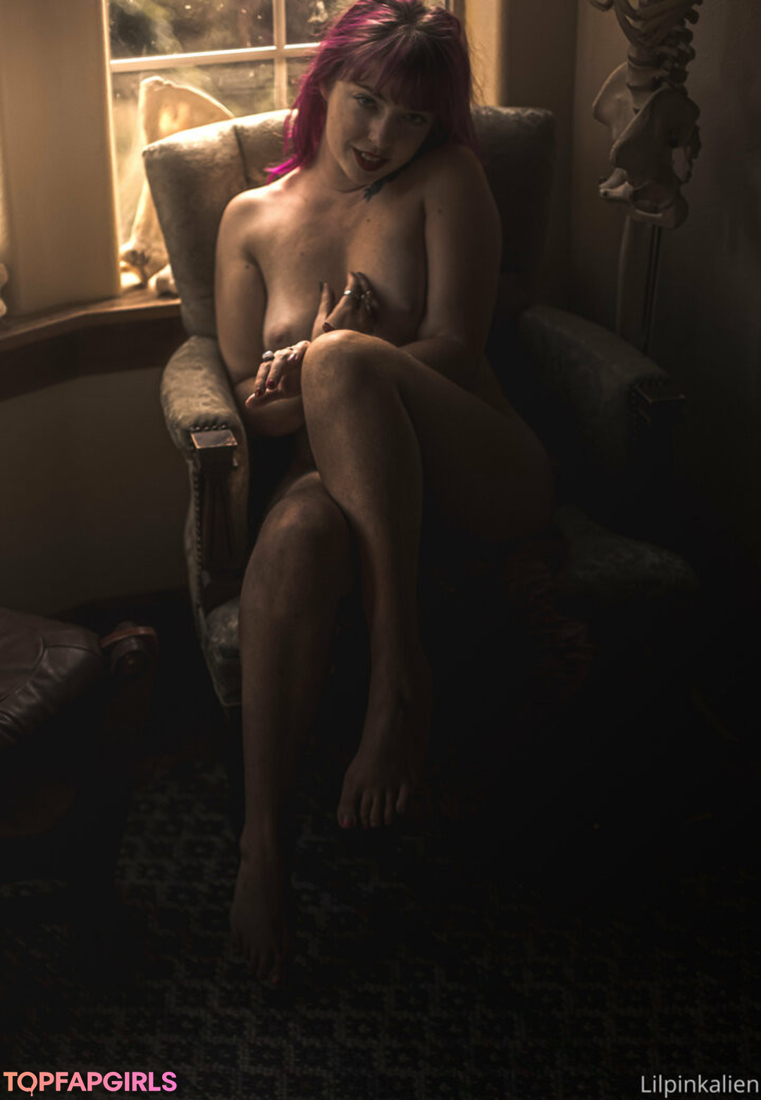 Naakte gelekte OnlyFans-foto van Lilpinkalien #1448