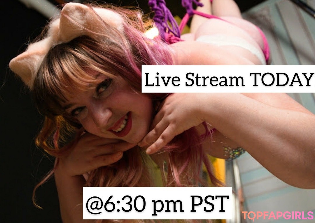 Naakte gelekte OnlyFans-foto van Lilpinkalien #1506