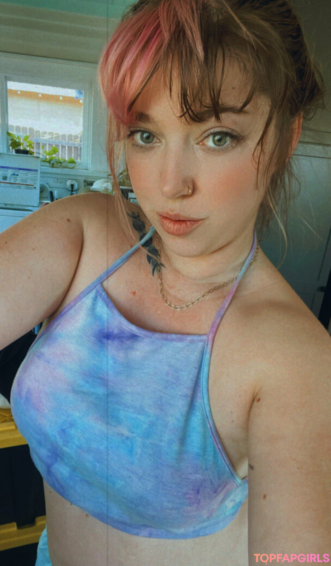 Naakte gelekte OnlyFans-foto van Lilpinkalien #1651