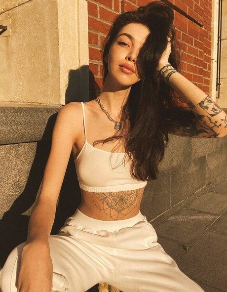 Naakte gelekte OnlyFans-foto van Byowl
