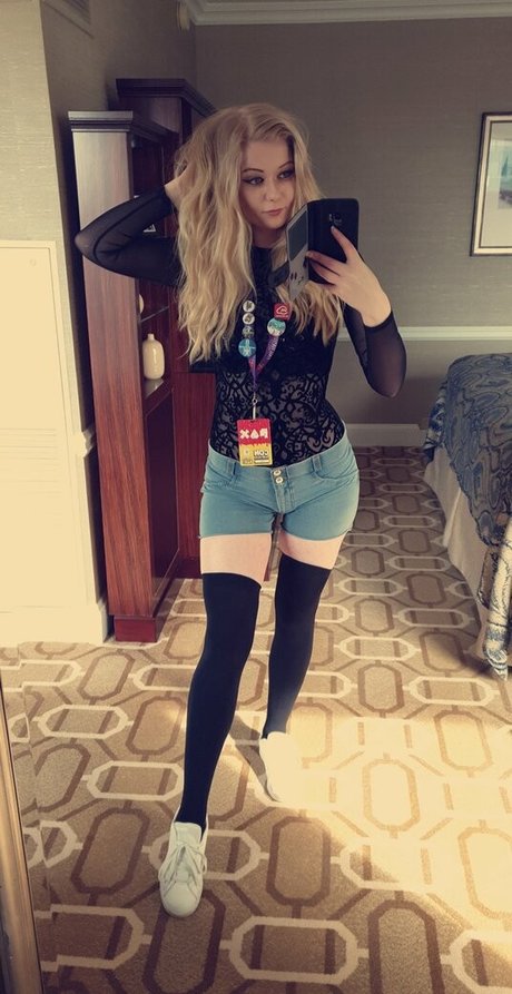 Naakte gelekte OnlyFans-foto van Purrluna