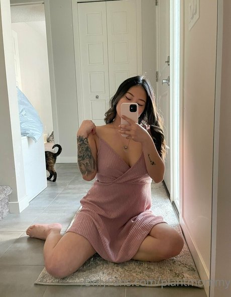 Naakte gelekte OnlyFans-foto van Asiaasahi