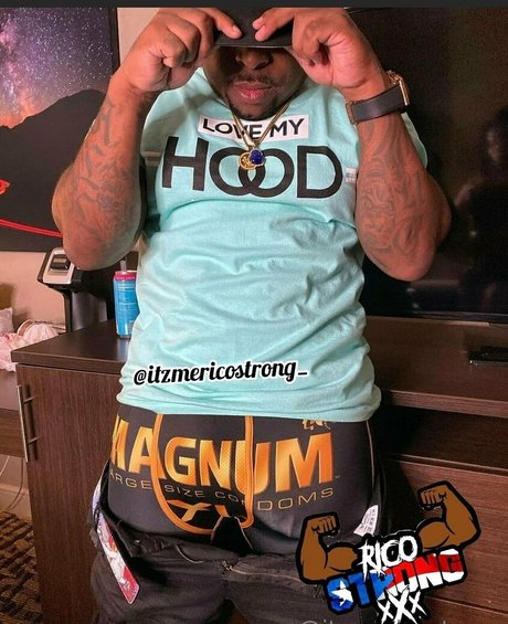 Naakte gelekte OnlyFans-foto van Itzmericostrong