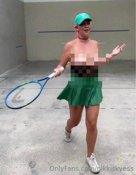Naakte gelekte OnlyFans-foto van Senpaidaddio