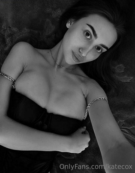 Naakte gelekte OnlyFans-foto van Katecox