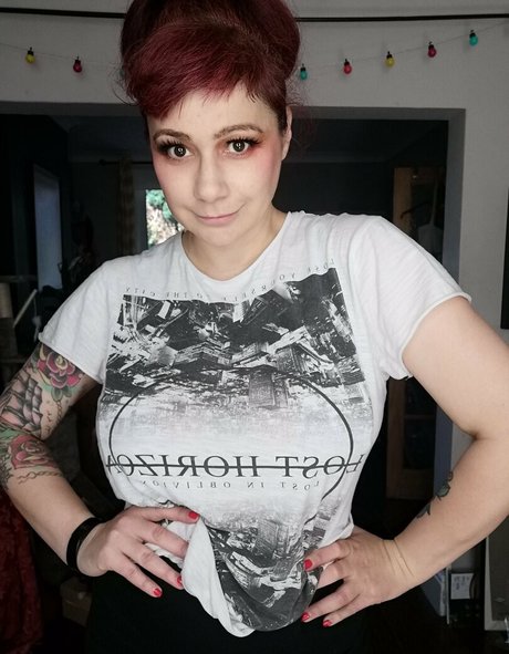 Naakte gelekte OnlyFans-foto van Matureanna