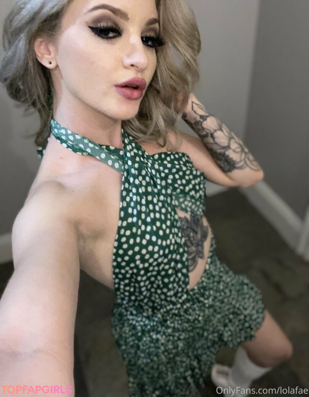 Naakte gelekte OnlyFans-foto van Lola Fae #1397