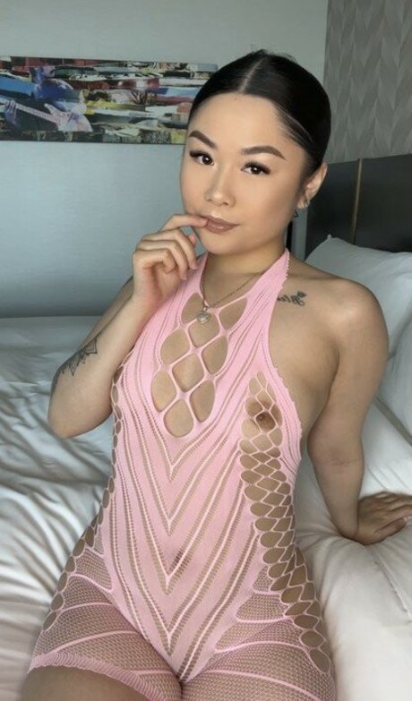 Naakte gelekte OnlyFans-foto van Finechina12