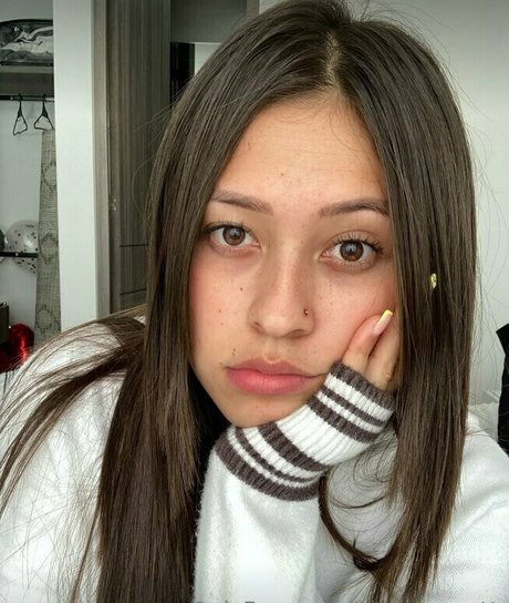 Naakte gelekte OnlyFans-foto van Laurenscottfree